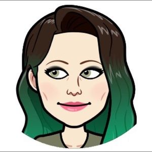 Meet your Posher, Adrienne